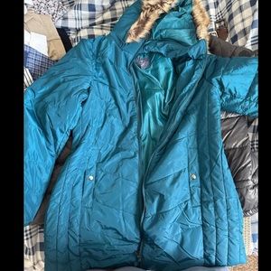 St. john’s Bay rain jacket fur hood